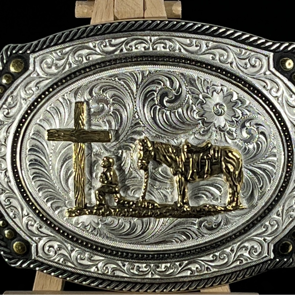Montana Silversmiths Belt Buckle Country Western Style Cowboy Praying